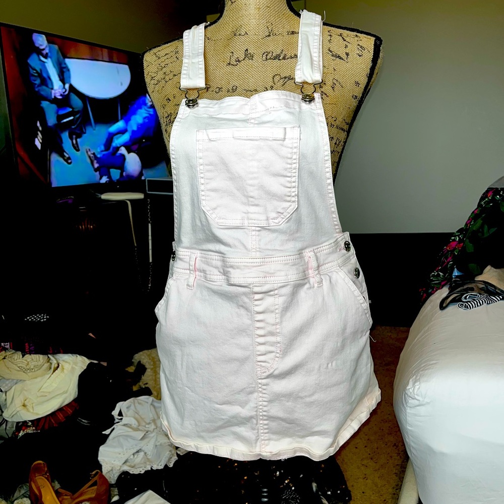 Forever 21 pale pink overall dress